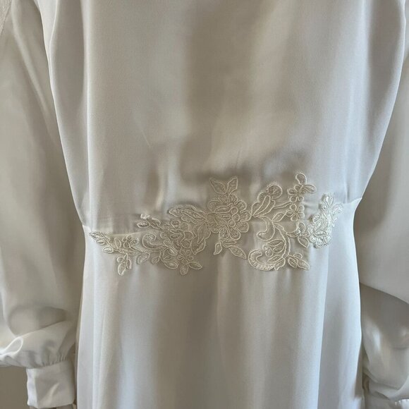 JJ House Woman's Plus-Size White V-Neck Chiffon Lace Midi Wedding Dress Sz XXL - Picture 3 of 13